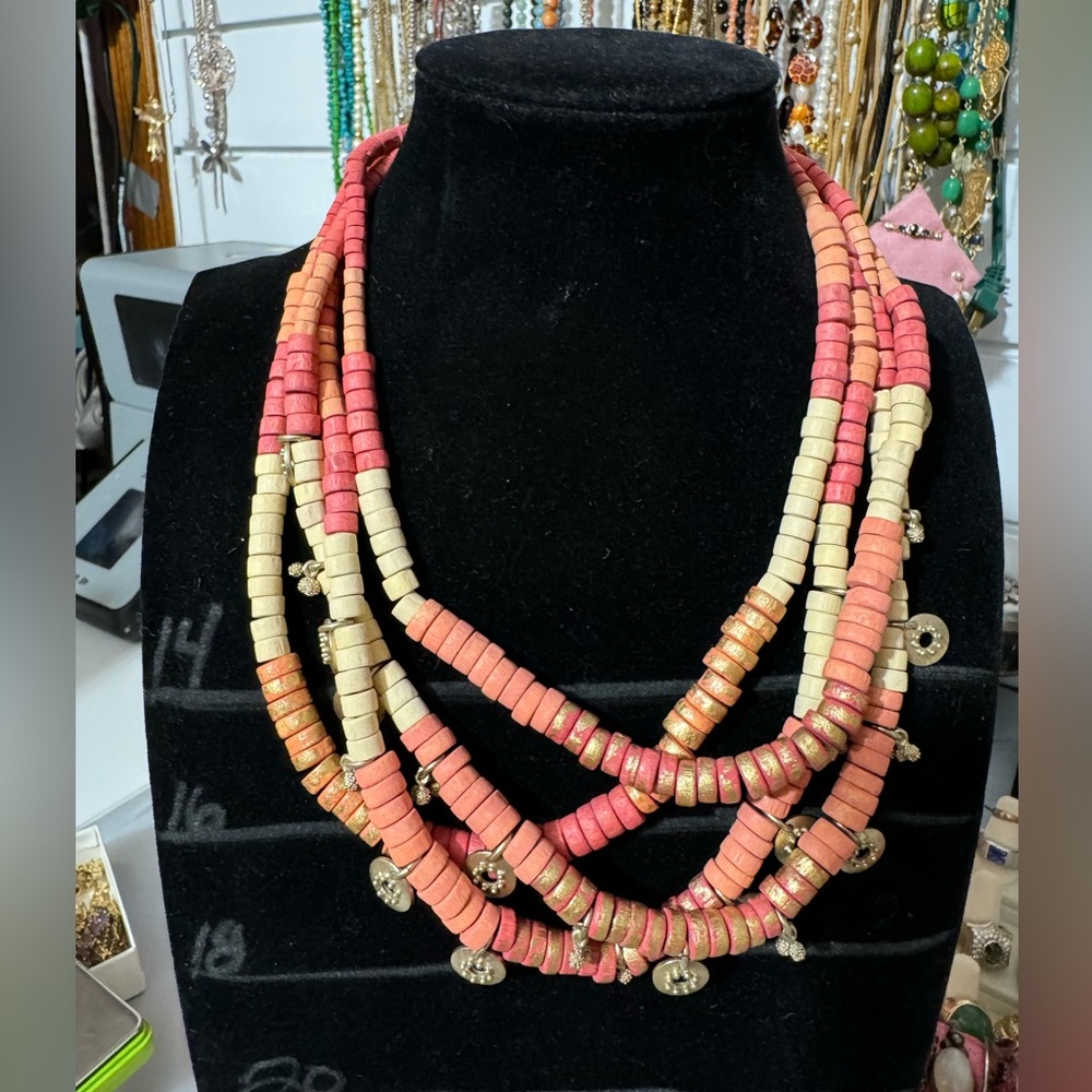 Chico’s Layered Salmon, Cream, Peach & Gold Wooden Beaded Charm Short Necklace - Picture 3 of 4